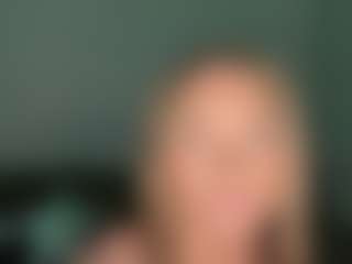 MoonlitCouple's Live Sex Cam Show