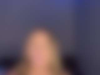 MoonlitCouple's Live Sex Cam Show