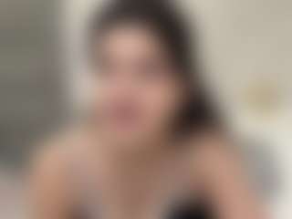 Live cam show with Izabel - Shaved on Camsoda