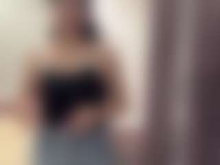 Live cam show with Izabel - Average on Uber Horny