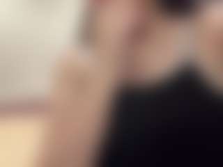 Live cam show with Izabel - College Teen (18+) on CamClone