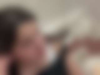 Live cam show with Izabel - Shaved on Camsoda