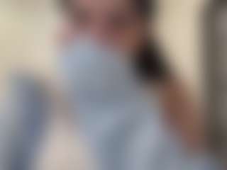 Live cam show with Izabel - Shaved on Camsoda