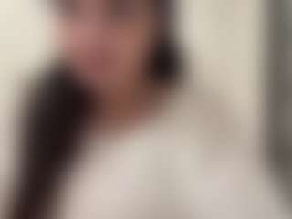 Live cam show with Izabel - Facial on sexylive.show
