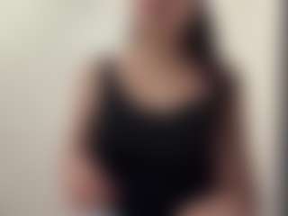Live cam show with Izabel - Trimmed Asian on Camsoda