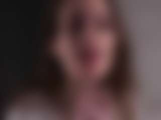 Live cam show with SaranGipson - Strip on Cam Slut