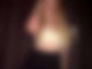 AnderaDelauder's Live Sex Cam Show