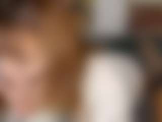 Show de câmera ao vivo com BettyeFusselman - Nipple Piercings no Camsoda