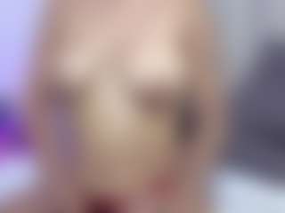emmimiller's Live Sex Cam Show