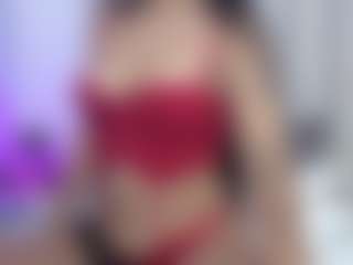 Live cam show with emmimiller - Moaning on Camsoda