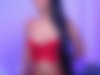 Live cam show with emmimiller - Striptease on Hubzter Live