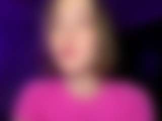 Live cam show with FannieMcgaffey - Amateur Brown Hair on Camsoda