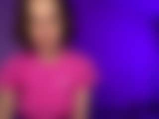 Live cam show with FannieMcgaffey - Middle Aged on Camsoda