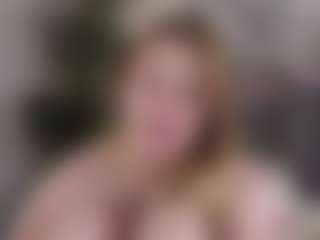 Live cam show with FilomenaDelcine - Genital Piercings on Instabang