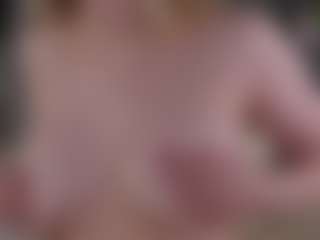 Live cam show with FilomenaDelcine - Genital Piercings on CamClone