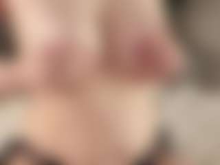 Live cam show with FilomenaDelcine - Nipple Piercings on Soda Cam