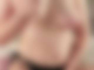Live cam show with FilomenaDelcine - Nipple Piercings on Camsoda