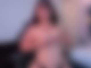 Live cam show with issabellarosse - New Lush on Chatstar
