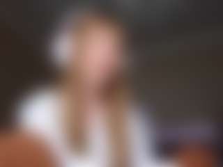 Live cam show with JeanelleAnchondo - Granny Squirt on AdultVida.com