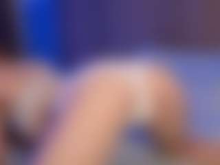 Live cam show with lilyquee - Gamer Curvy on Camsoda