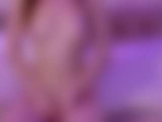 Live cam show with lilyquee - Blue Eyes on Camsoda