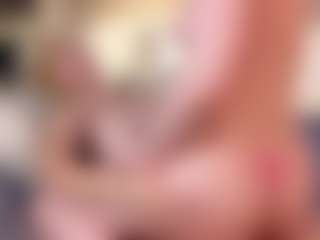 Live cam show with MaryCothron - Ahegao on TottyGirls