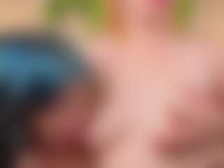 Live cam show with MaryCothron - Strip on luckytryst.com