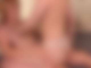 Live cam show with MaryCothron - Toys on Gym Cam Girls