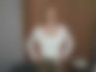 Live cam show with MieshaBently - Squirt on Camming Site