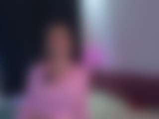 Live cam show with MieshaBently - New Big Tits on CamwithHer