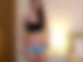 Live cam show with molray - Deepthroat on Camiplay Live