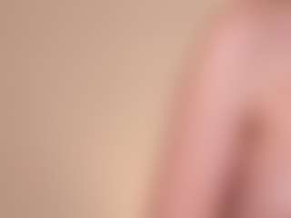 Live cam show with Molly - Deepthroat on Stripli.com