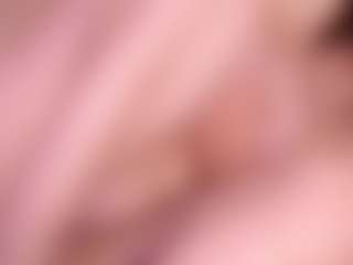 Live cam show with Molly - Athletic Spank on Camsoda
