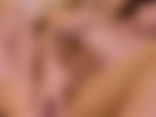 Live cam show with Molly - Brown Eyes Big Tits on Camsoda