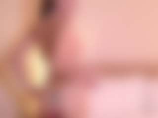 Live cam show with Molly - Petite on Camsoda