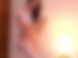 Live cam show with Molly - Toys on StripNow