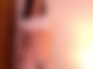 Live cam show with Molly - Lovense Petite on Camsoda