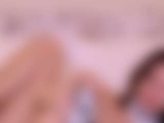 Live cam show with Molly - Cute on CamClone