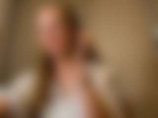 Live cam show with MonicaNori - New Sexwebcam on livesuperchat.net