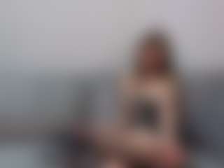 Live cam show with Nicole-Alllen - Blue Eyes on liverealitysex.com