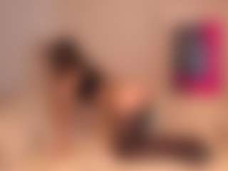 Live cam show with Nicole-Alllen - Moaning on sexylive.show
