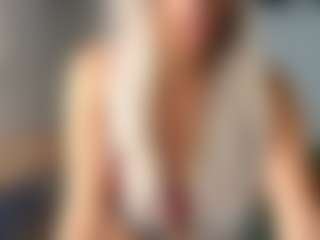 Live cam show with Ophelia-Presley - Facial Piercings on Camsoda