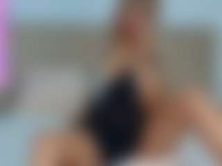 Live cam show with Ophelia-Presley - Blonde Hair Shaved Pussy on Camsoda