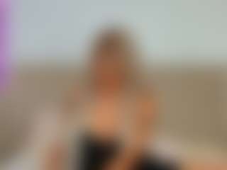 Live cam show with Ophelia-Presley - Blonde Hair on Camsoda