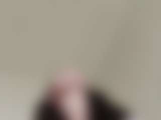 RoseannSchoenberger's Live Sex Cam Show