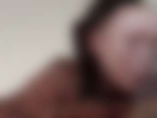 Live cam show with RoseannSchoenberger - New Lush on livesuperchat.net