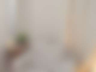 Live cam show with Saphira-Flame - Blonde Hair Small Tits on AdultVida.com