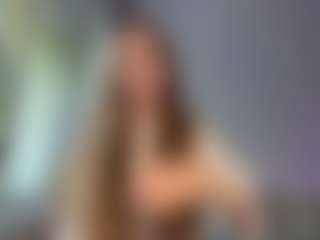Live cam show with Kaya - College Teen (18+) on livesuperchat.net