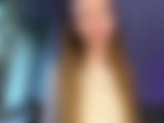 Live cam show with Kaya - Indian Striptease on CamClone