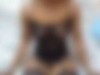 SweetLira's Live Sex Cam Show